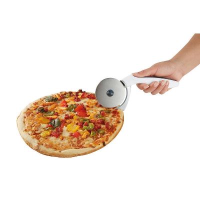 SHARP EDGE PIZZA CUTTER